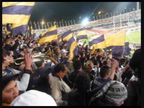 "CARSC, REBEL, PUMAS - GALLINAS, NO SE ESCUCHA NADA DE ESA HINCHADA... 05.NOV.09" Barra: La Rebel &bull; Club: Pumas