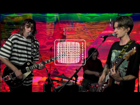 Acid Dad - Living With A Creature (LEVITATION Sessions)