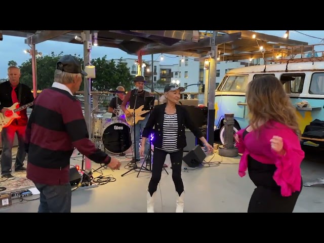 Vídeo relacionado con Retro Vintage Surf Club Octopus CA Costa de California Sudadera con Capucha