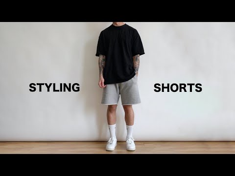 What Color Shirt Goes With Grey Shorts 