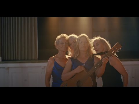 Basia Bulat - Disco Polo