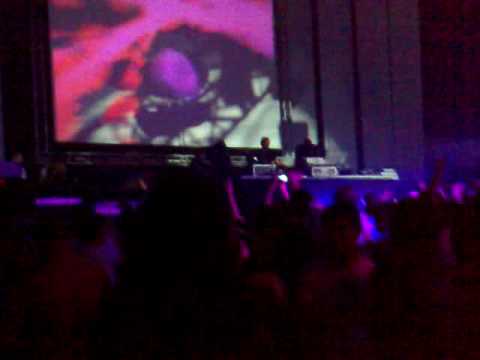 Paul Van Dyk Live @ Sofia - LMFAO - Im In Miami Bitch (18.04.2009)