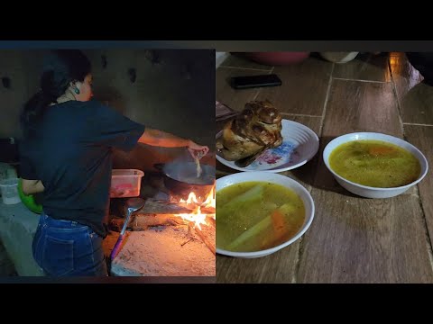 MAKING A DELICIOUS INDIAN CHICKEN SOUP 🤤🤗