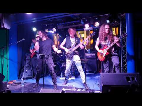 Giacomo Voli The Voice of Rock - AC/DC vs Guns N' Roses - live Bellot's Pub (CR)18/01/20
