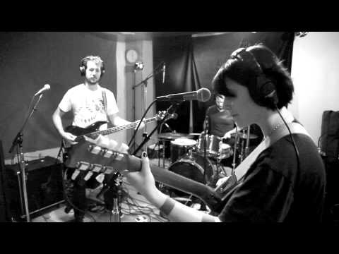 Sharon Van Etten - Peace Signs (Live on KEXP)