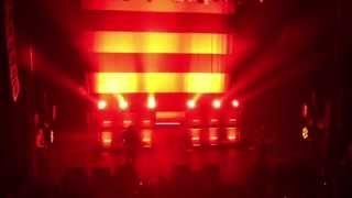 SLEIGH BELLS - &quot;Intro / Demons&quot; live 4/5/12