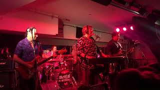 Mental As Anything He’s Just No Good For You - Parkwood Tavern, Parkwood Qld. 13/10/17