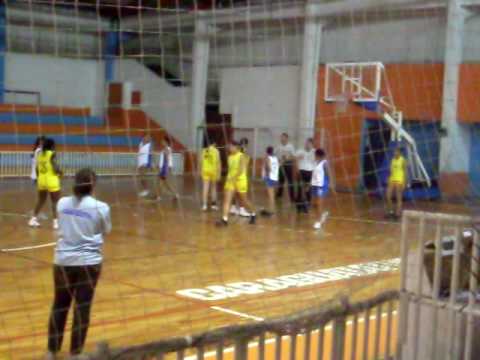 Joguiinhos basket femininoo . - Caraguá x São Seba (: