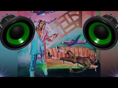 KAROL G, Yandar &  Yostin - SOLA ES MEJOR (BASS BOOSTED).