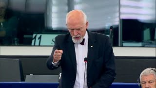Janusz Korwin Mikke on Women's rights in Poland (Part 2) - Awesome response by JKM - 15.11.2017
