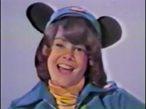 Mouseketeer Lisa Whelchel New Mickey Mouse Club Intro – NMMC (1977)