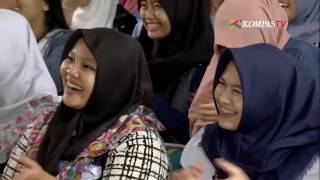 Download lagu LUCU BANGET Muslim  Sulitnya Pegangan Tangan mp3