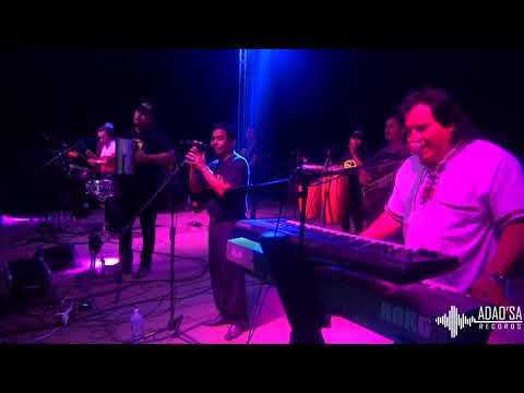 DOMINGO VALDIVIA LA LICUADORA