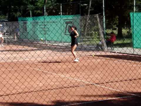 Krisztina Kovacs vs Vivien Juhaszova- 2009 September Budapest 10K- IDOM TC