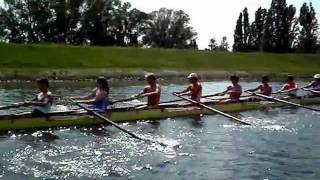 preview picture of video '8 juniors Tours Aviron Club'