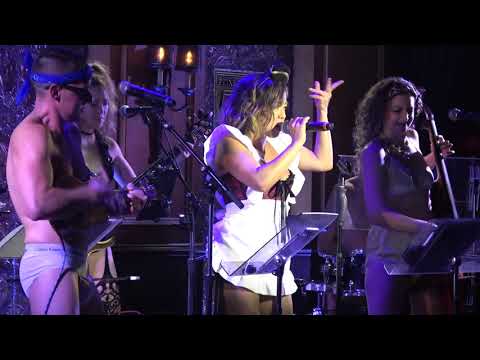 The Skivvies and Diana Huey - Suppertime Warp Medley