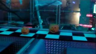 preview picture of video 'Déco Live : la décoration d'Halloween du Tommy's Diner Le Pontet !'