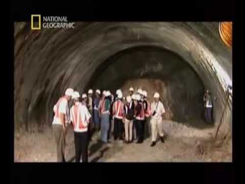 Sekunden vor dem Unglück - Einsturz des New World Hotels clip 4