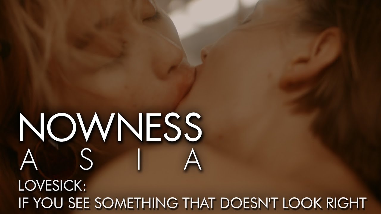 Miniature de la vidéo Two lonely girls on the train share a fantasy du film If You See Something that Doesn't Look Right