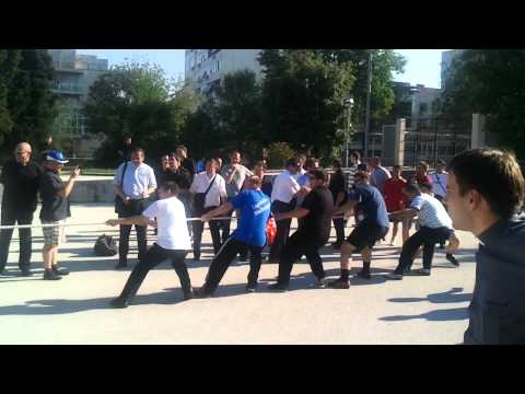 Povlačenje užeta - Zagreb vs. Split