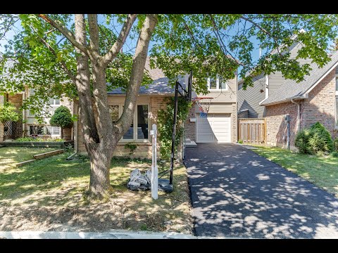6 Hellensfield Crescent, Etobicoke Home - Real Estate Properties