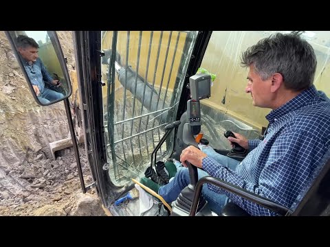 Caterpillar 385C Excavator Loading Trucks - Operator View - Ektor Epe