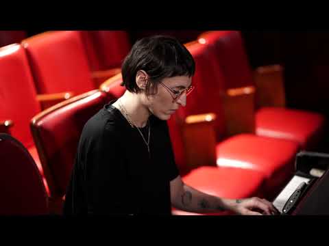 "Hinüber" MINE feat. Münchner Kneipenchor