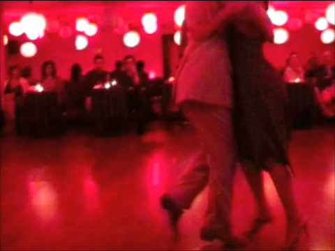  Carla Espinoza  and  Octavio Fernandez  are  dancing  to  the  tango  "  Dos Fracasos  "
