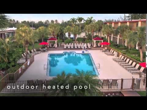 Red Roof Plus+ & Suites - Naples, FL