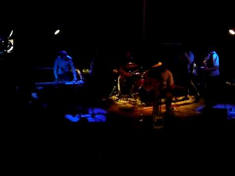 Hrobeso - S kapelou Na rozcestí