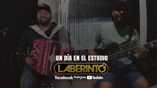Grupo Laberinto - Un día en el estudio Live session Abrígame