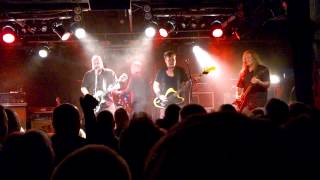 Timo Rautiainen &amp; Neljäs Sektori - Kova Maa (Live@8.11.2014 Jyväskylä)