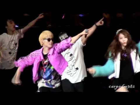 111023 SMTown New York Key Krystal My First Kiss (key focus) HD