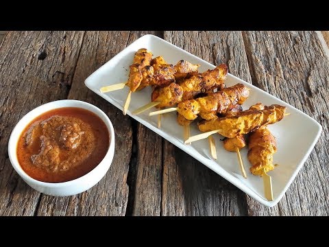 Satay di Pollo con Salsa di Arachidi