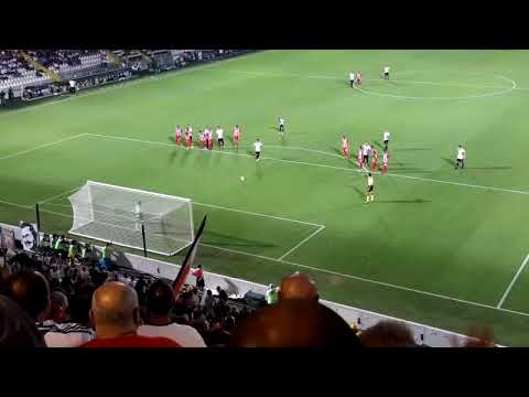 Cesena vis Pesaro rigore parato 0 a 0