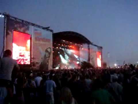 Fatboy Slim - Good Vibration 2009 (HD)