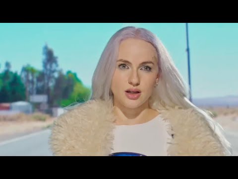 Devora - What Doesn't Kill Me (Official Video)