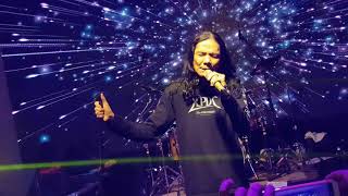 Download lagu nyanyian mael dari lubuk hati bersama penonton-LAGU DARI AKU mp3