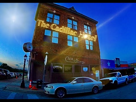 Para-holiX: The Cadillac Hotel