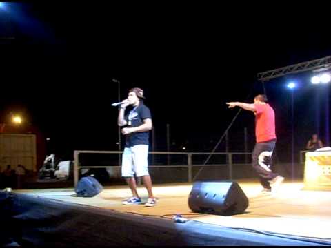 UN KISS (FASHION G LIFE) GOTIK