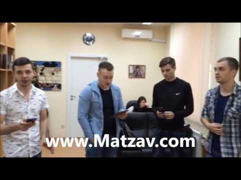 Broad Appeal of Hineni Beyodcha