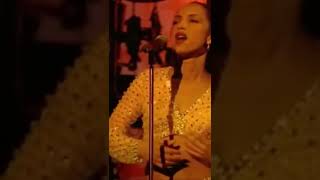 Sade - Nothing can come between us (Live)