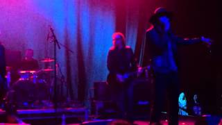 She wants revenge - She loves me, she loves me not @ The Fonda