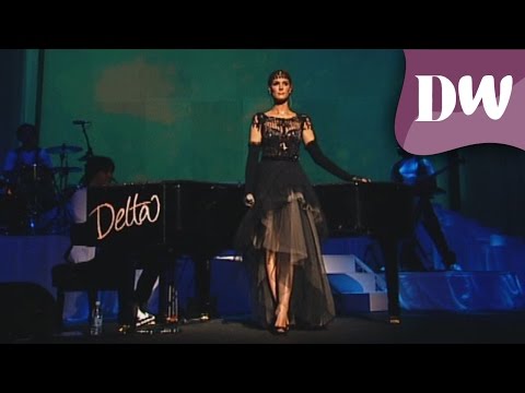 Video thumbnail for Out Of The Blue (Live at the State Theatre)