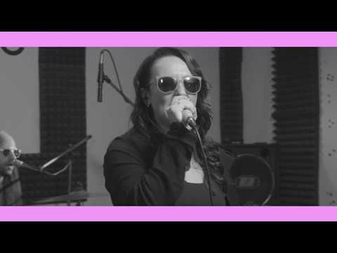 BassYYokoto - Пусни ръката ми ( Official StudioLive Video )