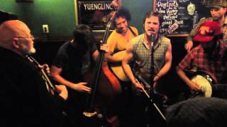 Whiskey Shivers - Country Death Song (violent femmes cover)