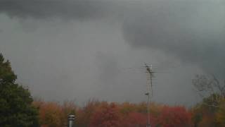 preview picture of video 'Dark late-season Tstorm 10/21/10 (pt1)'