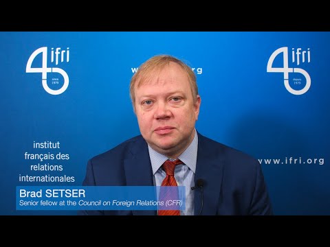 Global Financial Shifts: The Impact of Dollar Sanctions and Frozen Russian Assets