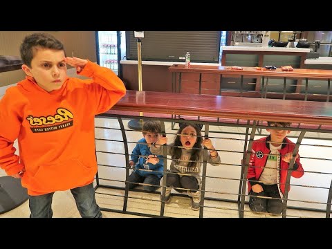 बच्चों के खेलने के छिपाने और दोस्तों के साथ की तलाश |Heidi & Zidane