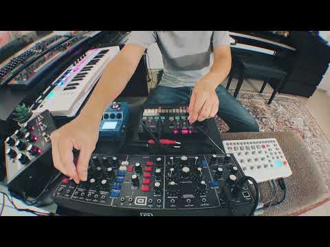 Dawless progressive house jam w. hardware synths Model D, Volca FM, JD-08 & Model:Samples